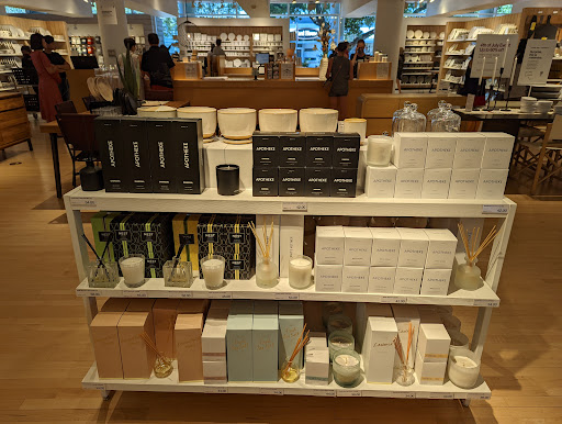 Furniture Store «Crate and Barrel», reviews and photos, 301 Santana Row, San Jose, CA 95128, USA