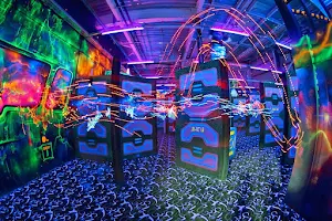 Лазертаг-клуб LaserLand Zeta в ТЦ Азовский | пейнтбол, страйкбол, квесты image