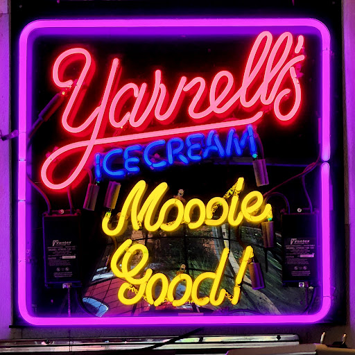 American Restaurant «The Purple Cow Restaurant», reviews and photos, 8026 Cantrell Rd, Little Rock, AR 72227, USA