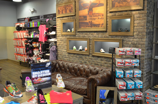 Shoe Store «New Balance Fairlawn», reviews and photos, 2691 W Market St, Fairlawn, OH 44333, USA