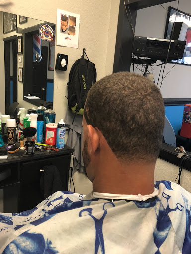 Barber Shop «DaShop Barber Shop», reviews and photos, 9521 S Orange Blossom Trail, Orlando, FL 32837, USA