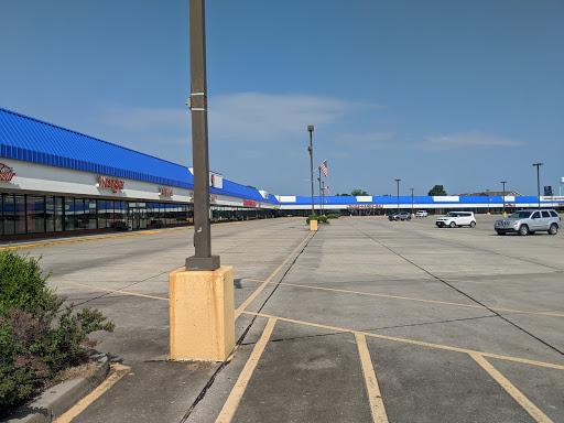 Outlet Store «Sikeston Factory Outlet Stores», reviews and photos, 100 Outlet Dr, Sikeston, MO 63801, USA