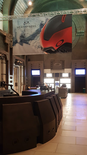 Oakley Store image