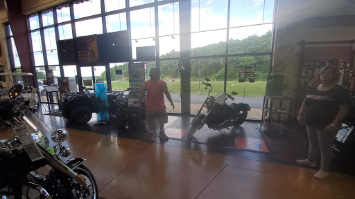 Harley-Davidson Dealer «Surdyke Harley-Davidson», reviews and photos, 2435 US-67, Festus, MO 63028, USA