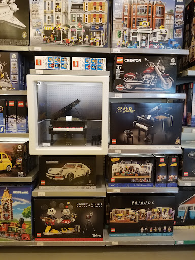 Toy Store «The LEGO Store», reviews and photos, 26300 Cedar Rd, Beachwood, OH 44122, USA