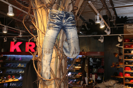 Clothing Store «Krush Clothing», reviews and photos, 4447 Mayfield Rd, South Euclid, OH 44121, USA