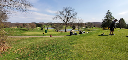 Golf Course «LakeVue North Golf Course», reviews and photos, 591 Pittsburgh Rd, Butler, PA 16002, USA