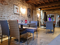 Atmosphère du Restaurant français Restaurant La Flambée à Bonnieux - n°1