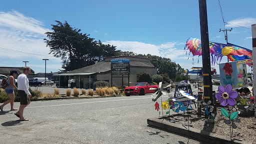 Gourmet Grocery Store «Pelican Plaza Grocery & Deli», reviews and photos, 1400 CA-1, Bodega Bay, CA 94923, USA