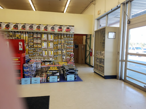 Hardware Store «Harbor Freight Tools», reviews and photos, 2636 Carolina Beach Rd, Wilmington, NC 28412, USA