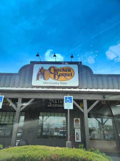 American Restaurant «Cracker Barrel Old Country Store», reviews and photos, 7995 Senoia Rd, Fairburn, GA 30213, USA