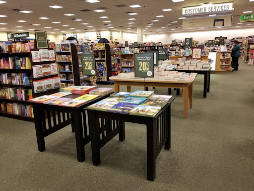 Book Store «Barnes & Noble», reviews and photos, 1758 S Val Vista Dr, Mesa, AZ 85204, USA