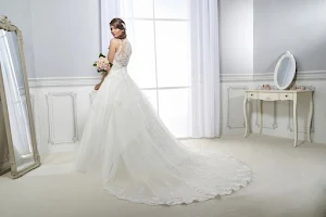 Shop Othello: Wedding Dresses and suits man image