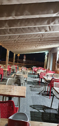 Atmosphère du Restaurant méditerranéen Au bout du quai à Agde - n°5