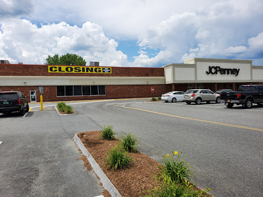 JCPenney, 250 N Plainfield Rd Unit 202, West Lebanon, NH 03784, USA, 