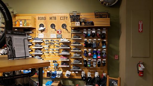 Camping Store «REI», reviews and photos, 63 W Aylesbury Rd, Timonium, MD 21093, USA