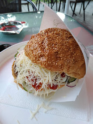 Szénás Burger Büfé