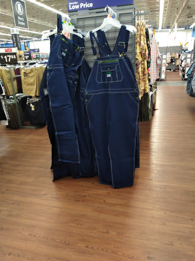Department Store «Walmart Supercenter», reviews and photos, 350 Robert Smalls Pkwy, Beaufort, SC 29906, USA