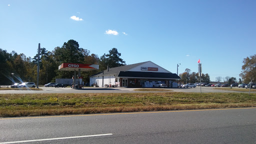 Gas Station «WATTS & SONS GROCERY», reviews and photos, 6563 Richmond Hwy, Millers Tavern, VA 23115, USA