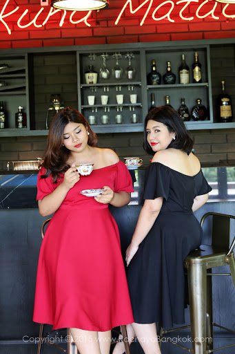 สั่งตัด รับตัด ชุดราตรี ไซส์ใหญ่ ชุดไปงาน ชุดออกงาน ชุดสาวอวบ อ้วน RACHAYA BANGKOK PLUS SIZE TAILOR