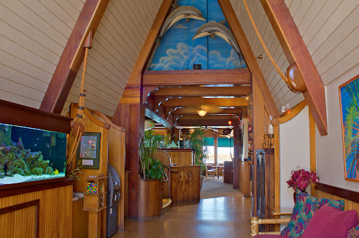 Harbor Hut image