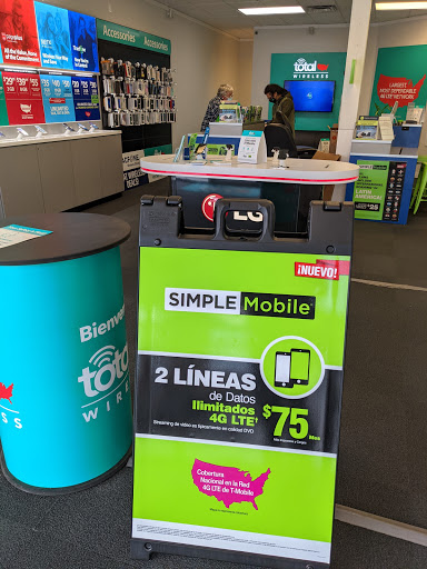 Cell Phone Store «Tracfone Wireless Exclusive Store (Cellphone Repair- iPhone Repair- Screen Repair)», reviews and photos, 10812 SE Oak St b, Portland, OR 97222, USA