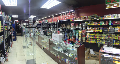 Vaporizer Store «Happy Rock Smoke Shop», reviews and photos, 334 NE 72nd St, Kansas City, MO 64118, USA