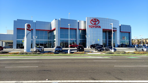 Capitol Toyota, 765 Capitol Expressway Auto Mall, San Jose, CA 95136, USA, 