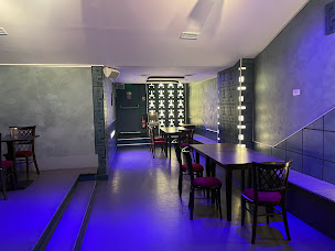 Photo n°73 de Dernier Bar avant la Fin du Monde à Paris ()
