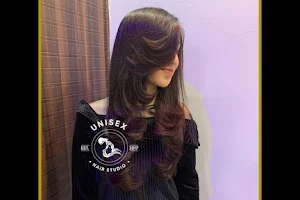 Unisex Hair Studio image