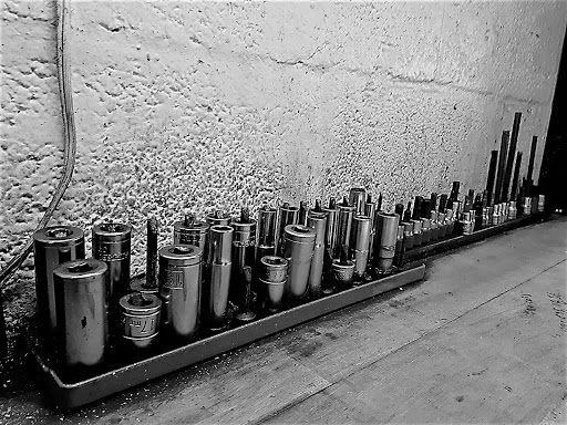 Motorcycle Repair Shop «Fache Motorcycles & Scooters sales-repairs shop», reviews and photos, 2051 NW 27th Ave, Miami, FL 33142, USA