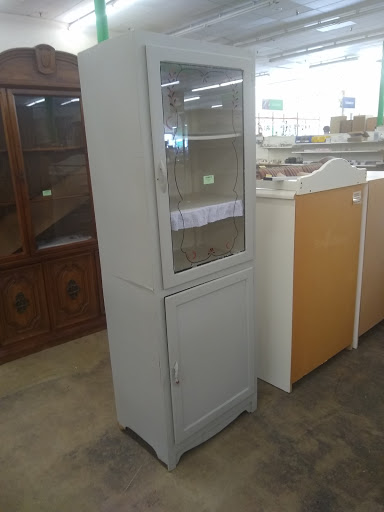 Shopping Mall «Great Western Shopping Center», reviews and photos, 240 N Wilson Rd, Columbus, OH 43204, USA