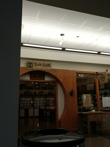 Shopping Mall «Crown Center», reviews and photos, 2450 Grand Blvd, Kansas City, MO 64108, USA