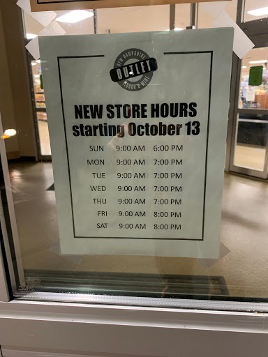 State Liquor Store «NH Liquor & Wine Outlet», reviews and photos, 10 Benning St, West Lebanon, NH 03784, USA