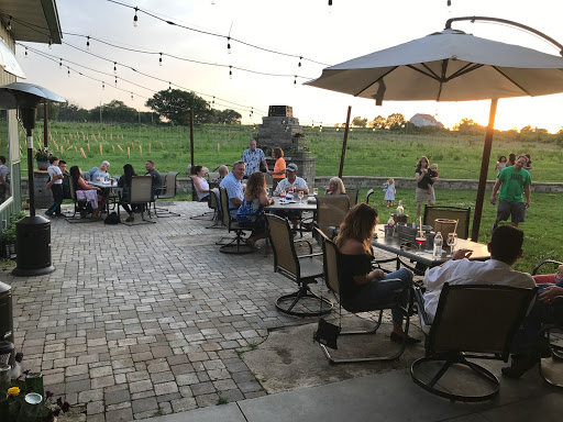 Winery «Glaciers Edge Winery», reviews and photos, 1636 SE 85th St, Wakarusa, KS 66546, USA