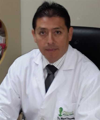 Dr. Miguel E. Fernández Castillo, Traumatólogo y Ortopedista