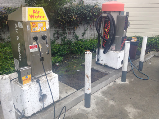 Convenience Store «Loop Convenience Store», reviews and photos, 1200 19th Ave, San Francisco, CA 94122, USA