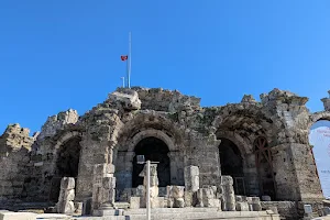 Vespasian Fountain image