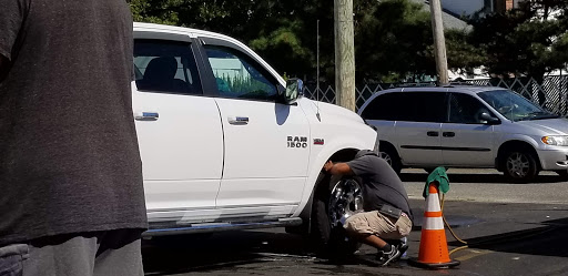 Car Wash «Lindenhurst Hand Car Wash», reviews and photos, 491 S Delaware Ave, Lindenhurst, NY 11757, USA