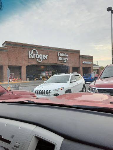 Grocery Store «Kroger», reviews and photos, 821 Indianapolis Rd, Greencastle, IN 46135, USA