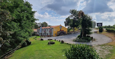 Hôtel Restaurant Le Pont De Senard à Montaigu-Vendée