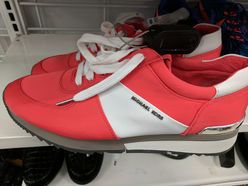 Clothing Store «Ross Dress for Less», reviews and photos, 10822 Sudley Manor Dr, Manassas, VA 20109, USA