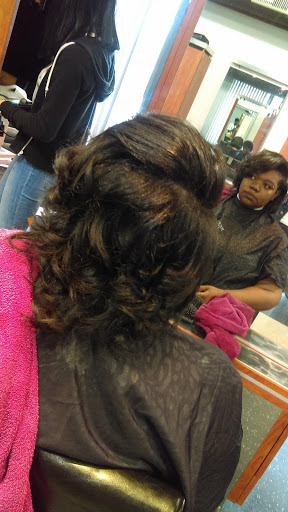 Hair Salon «The Salon at Remington», reviews and photos, 14801 Broadway Ave, Cleveland, OH 44125, USA