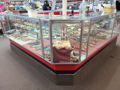 Thrift Store «The Salvation Army Family Store & Donation Center», reviews and photos