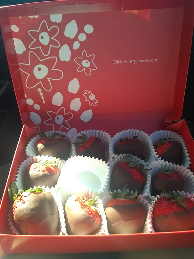 Gift Shop «Edible Arrangements», reviews and photos, 8501 Astronaut Blvd #6, Cape Canaveral, FL 32920, USA