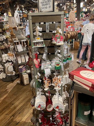 American Restaurant «Cracker Barrel Old Country Store», reviews and photos, 4321 S Interstate Hwy 35, San Marcos, TX 78666, USA