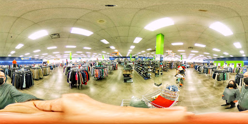 Thrift Store «Discover Goodwill North Retail Store», reviews and photos