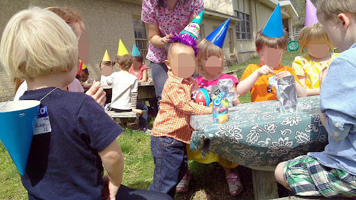 Day Care Center «Cuddly Kids Hourly and weekly Daycare», reviews and photos, 6464 E Lovers Ln, Dallas, TX 75214, USA