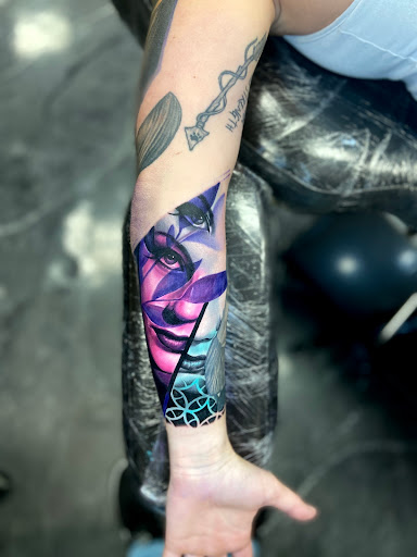 Tattoo Shop «Next Wave Tattoos & Piercings», reviews and photos, 855 W University Dr #8, Mesa, AZ 85201, USA