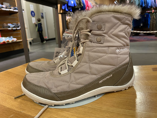 Camping Store «REI», reviews and photos, 2425 Iron Point Rd, Folsom, CA 95630, USA